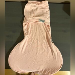 Milk Snob Bamboo Swaddle 0-3 months *never used*